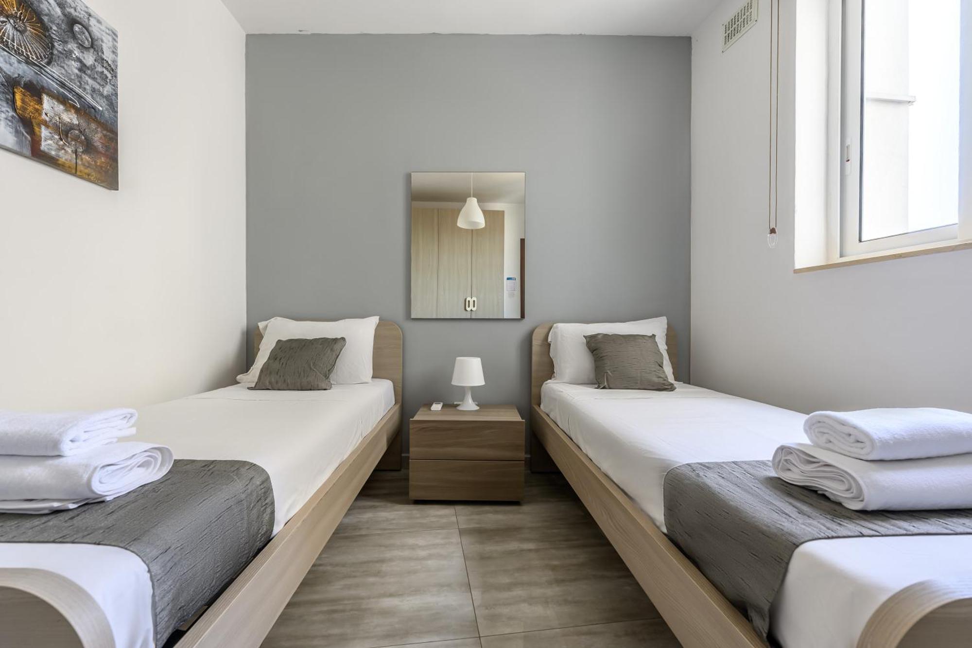 F11 Room 2, Private Room Two Single Beds Shared Bathroom In Shared Flat Мсіда Екстер'єр фото